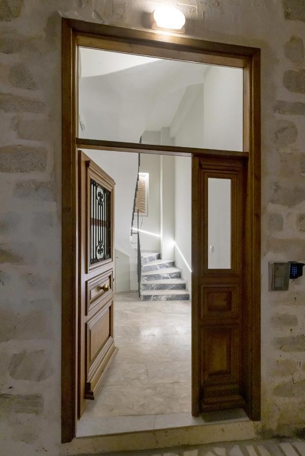 Grammata Suites Ermoupoli Exterior photo